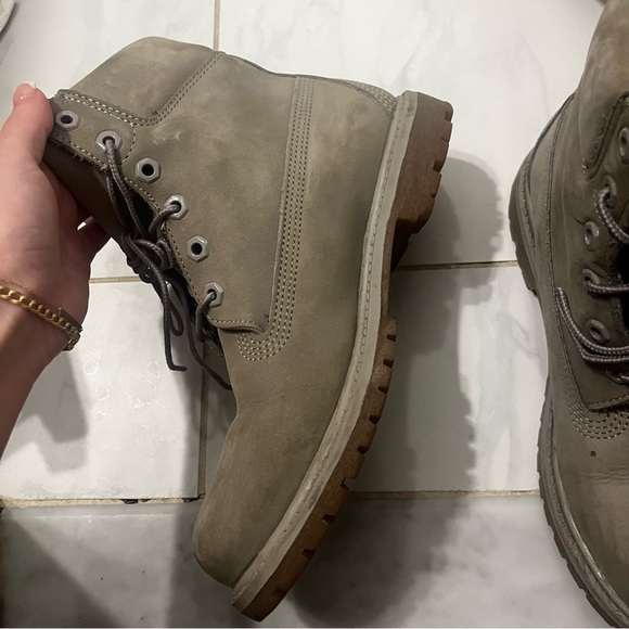 Timberland Women's 6 Inch Premium Boot, Grey Nubuck Mono, 8 M US - Picture 9 of 9